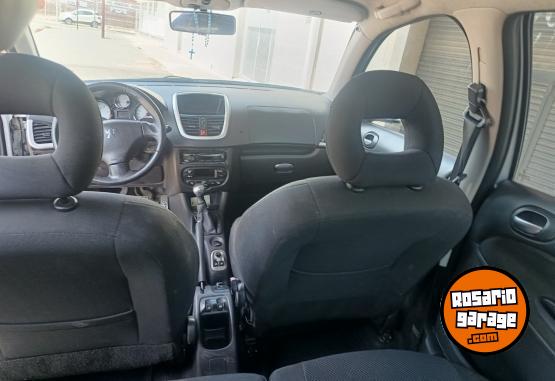 Autos - Peugeot 207 2011 Diesel 153000Km - En Venta