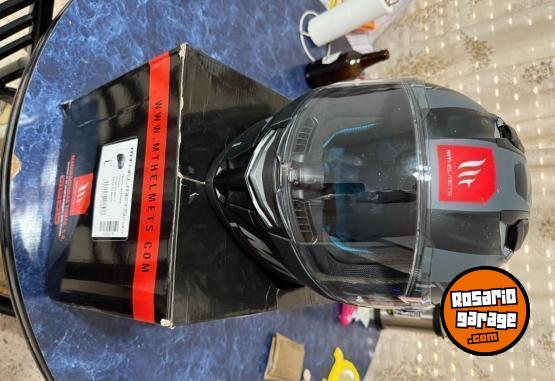 Accesorios para Motos - liquido  cascos mt igual nuevo muy poco uso !!! - En Venta