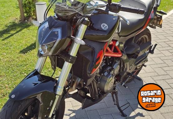 Motos - Benelli 302s 2022 Nafta 18000Km - En Venta