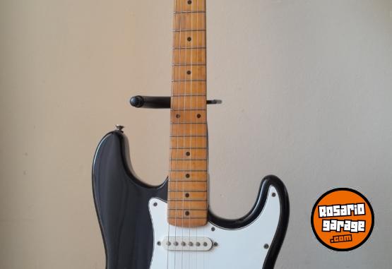 Instrumentos Musicales - Guitarra Squier Strato Korea edici�n 50 aniversario Fender - En Venta