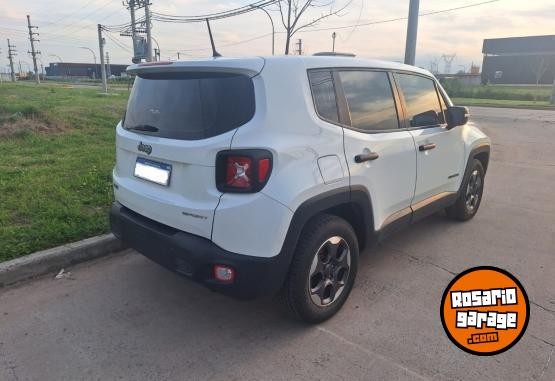 Camionetas - Jeep Renegade 2017 Nafta 100200Km - En Venta