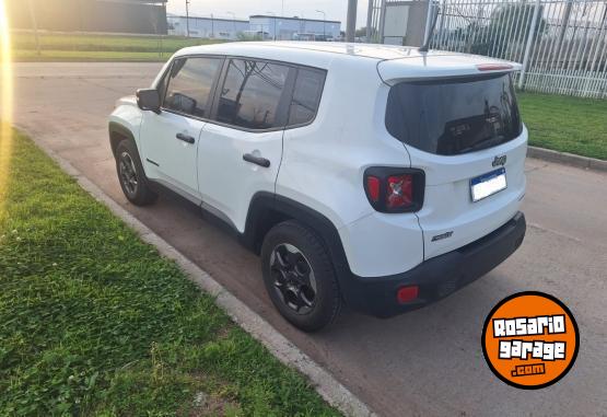Camionetas - Jeep Renegade 2017 Nafta 100200Km - En Venta