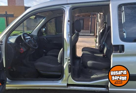 Utilitarios - Peugeot Partner 1.6 HDI 92 5as 2020 Diesel 145000Km - En Venta