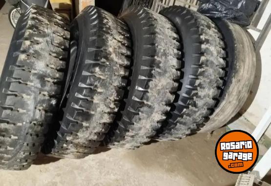 Accesorios para Autos - 5 ruedas camion + 2 camaras - En Venta