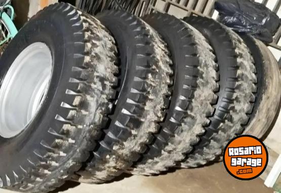 Accesorios para Autos - 5 ruedas camion + 2 camaras - En Venta