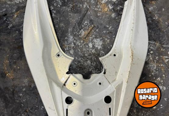 Accesorios para Motos - HONDA PCX 150 CACHAS, OPTICAS, PEDALIN, TABLERO, MANUBRIO, ASIENTO - En Venta