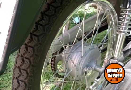 Motos - Suzuki A x 100 2024 Nafta 1600Km - En Venta