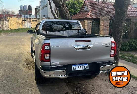Camionetas - Toyota Hilux 2022 Diesel 63000Km - En Venta