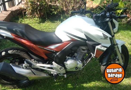 Motos - Honda twister 250 2020 Nafta 5780Km - En Venta
