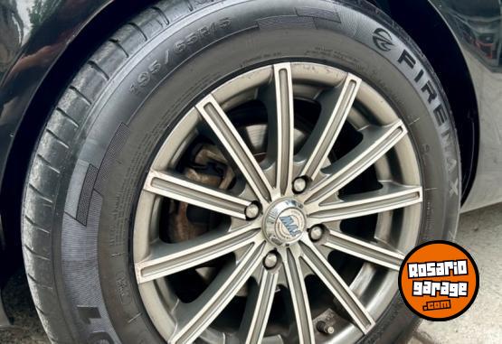 Autos - Ford Fiesta 2015 Nafta 110000Km - En Venta