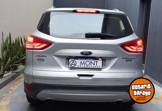 Camionetas - Ford kuga titanium 2016 Nafta 150000Km - En Venta