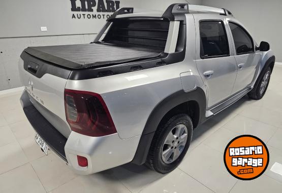Camionetas - Renault Duster Oroch Outsider 2.0 2016 GNC 140000Km - En Venta