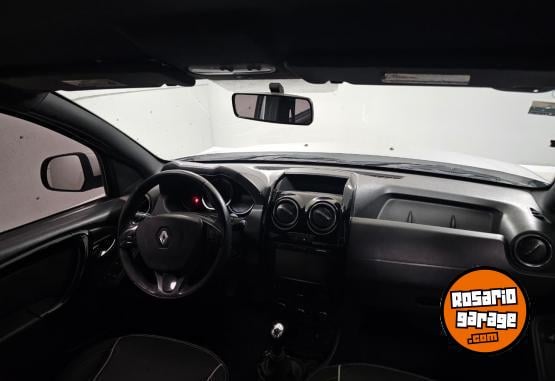 Camionetas - Renault Duster Oroch Outsider 2.0 2016 GNC 140000Km - En Venta