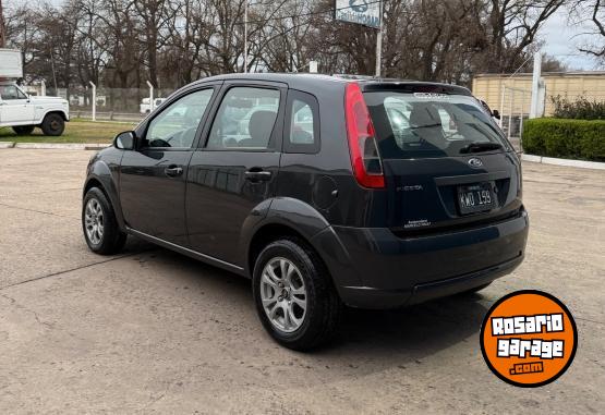Autos - Ford Fiesta Ambiente 2012 Nafta 141000Km - En Venta