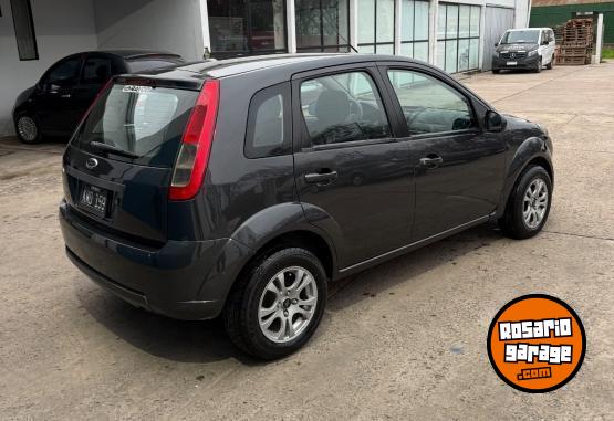 Autos - Ford Fiesta Ambiente 2012 Nafta 141000Km - En Venta
