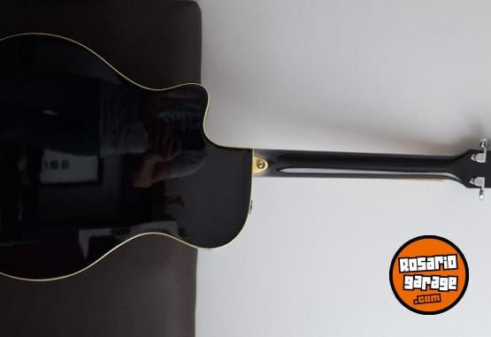 Instrumentos Musicales - YAMAHA APX 500II Y FUNDA GATOR - En Venta