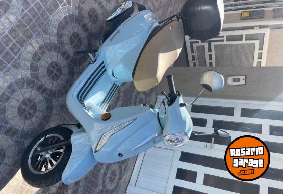 Motos - Gilera Duomo 150 2024 Nafta 3500Km - En Venta