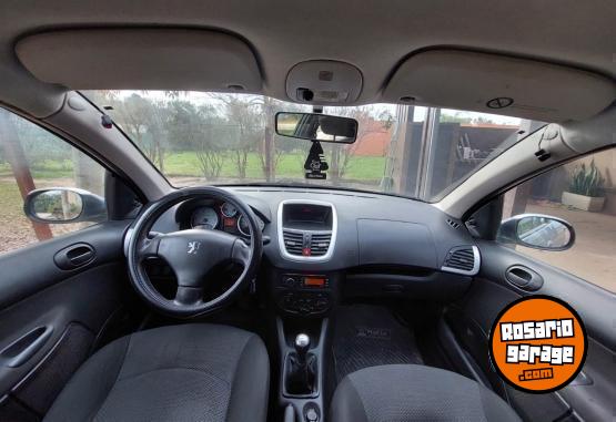 Autos - Peugeot 207 COMPACT ALLURE 1.4 HD 2013 Diesel 166000Km - En Venta