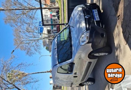 Utilitarios - Renault Kangoo 2017 GNC 99800Km - En Venta