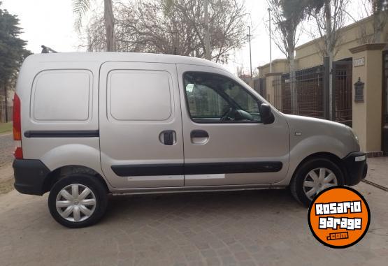 Utilitarios - Renault Kangoo 2009 Nafta 229000Km - En Venta