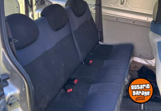 Utilitarios - Renault Kangoo 2009 Nafta 229000Km - En Venta