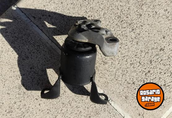 Accesorios para Autos - Soporte motor delantero derecho Ford Fiesta Kinetic - En Venta