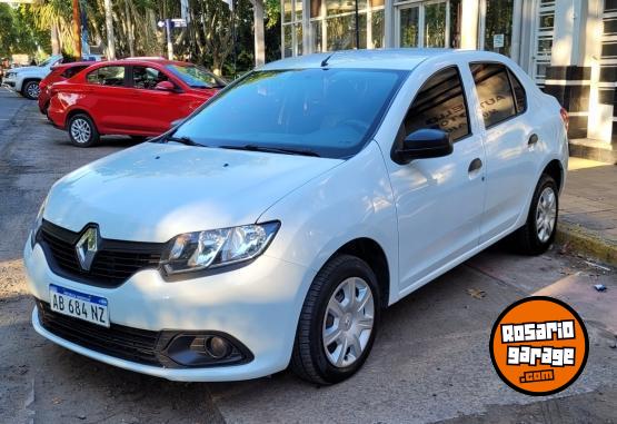 Autos - Renault Logan authentique plus 1. 2017 Nafta 116000Km - En Venta