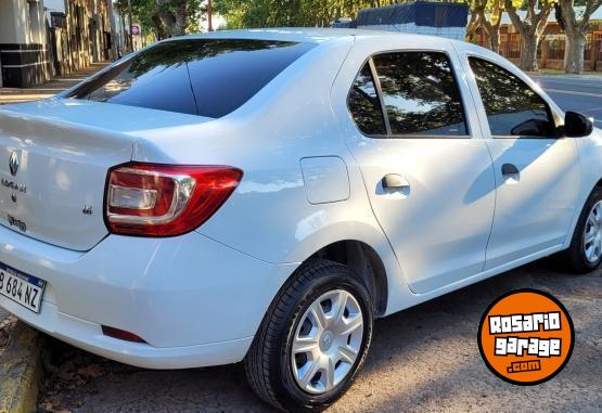 Autos - Renault Logan authentique plus 1. 2017 Nafta 116000Km - En Venta