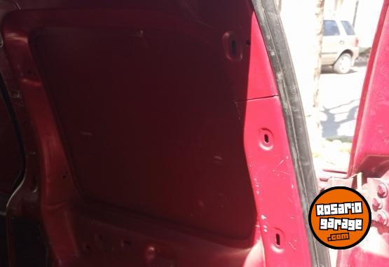 Utilitarios - Peugeot Partner 2012 Diesel 210000Km - En Venta