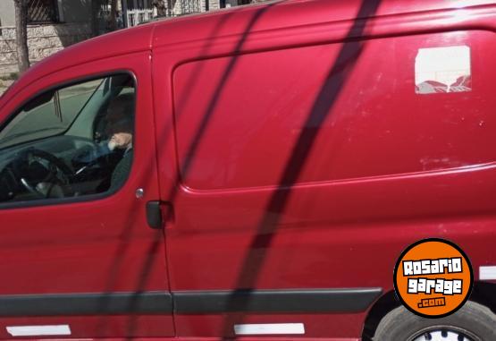 Utilitarios - Peugeot Partner 2012 Diesel 210000Km - En Venta