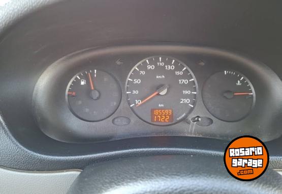 Utilitarios - Renault kangoo 2012 Nafta 186000Km - En Venta