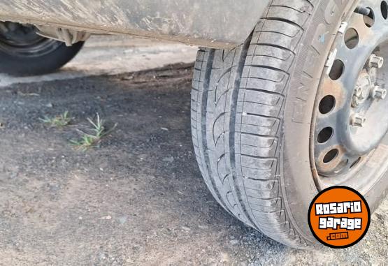 Utilitarios - Renault kangoo 2012 Nafta 186000Km - En Venta