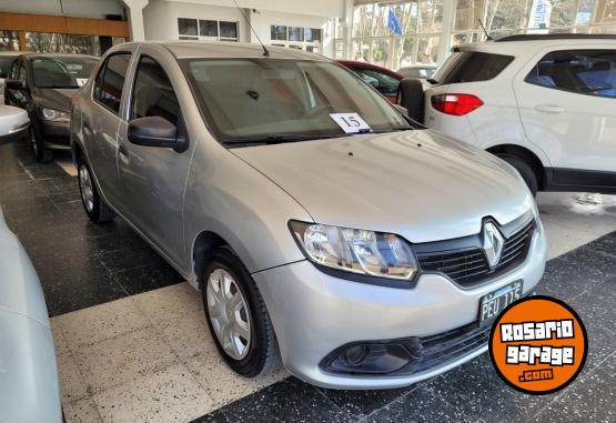 Autos - Renault Logan authentique 1.6 2015 Nafta 95000Km - En Venta