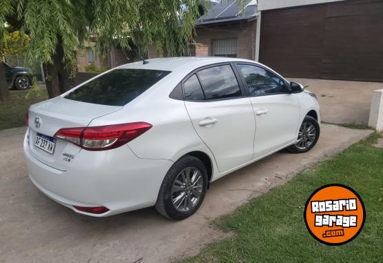 Autos - Toyota YARIS XLS PACK CVT 2021 Nafta 135000Km - En Venta