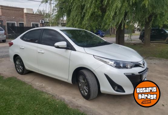 Autos - Toyota YARIS XLS PACK CVT 2021 Nafta 135000Km - En Venta