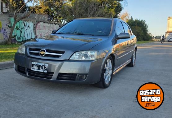 Autos - Chevrolet Astra 2011 GNC 180000Km - En Venta