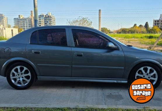 Autos - Chevrolet Astra 2011 GNC 180000Km - En Venta