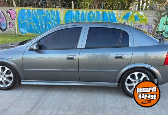 Autos - Chevrolet Astra 2011 GNC 180000Km - En Venta