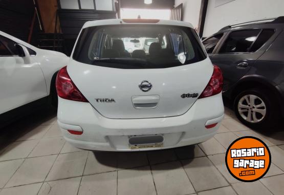 Autos - Nissan Tiida 1.8 Visia 2008 Nafta 180000Km - En Venta