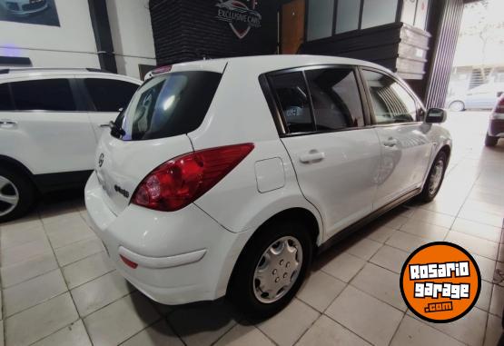 Autos - Nissan Tiida 1.8 Visia 2008 Nafta 180000Km - En Venta