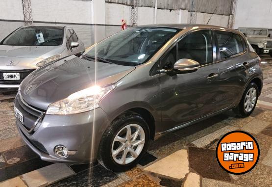 Autos - Peugeot 208 2015 Nafta 78000Km - En Venta