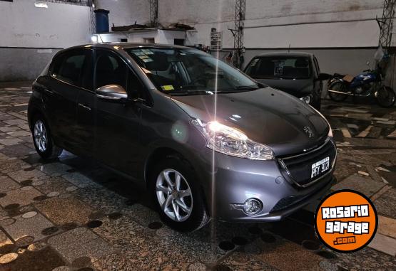 Autos - Peugeot 208 2015 Nafta 78000Km - En Venta