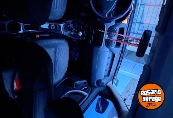 Autos - Renault Duster 2013 Nafta 199000Km - En Venta