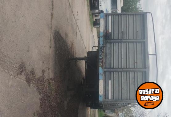 Camiones y Grúas - RANDON 2+1 MODELO 2004 - En Venta