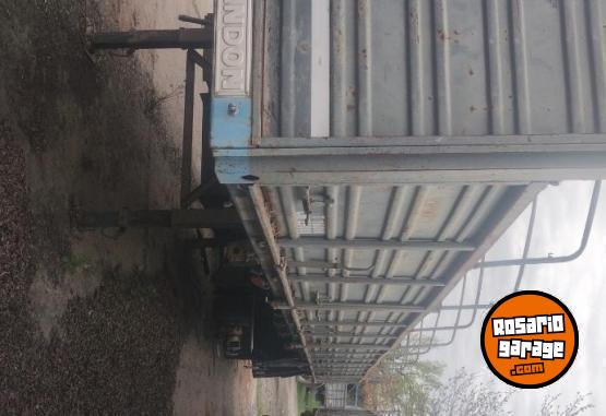 Camiones y Grúas - RANDON 2+1 MODELO 2004 - En Venta