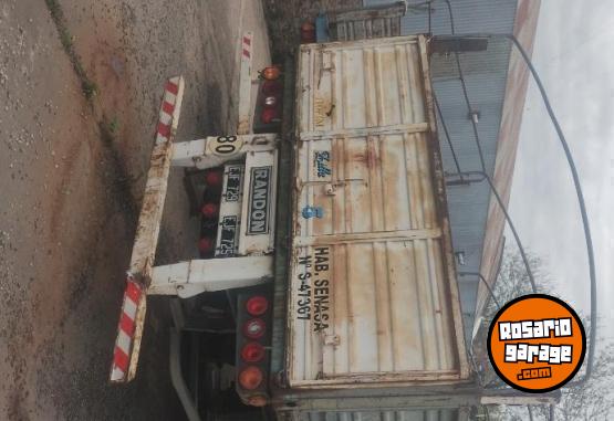 Camiones y Grúas - RANDON 2+1 MODELO 2004 - En Venta