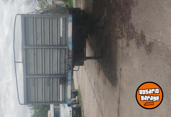 Camiones y Grúas - RANDON 2+1 MODELO 2004 - En Venta