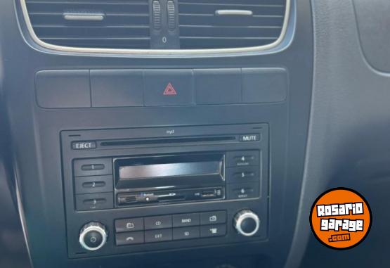 Autos - Volkswagen SURAN 1.6L 5p 2013 Nafta 109000Km - En Venta