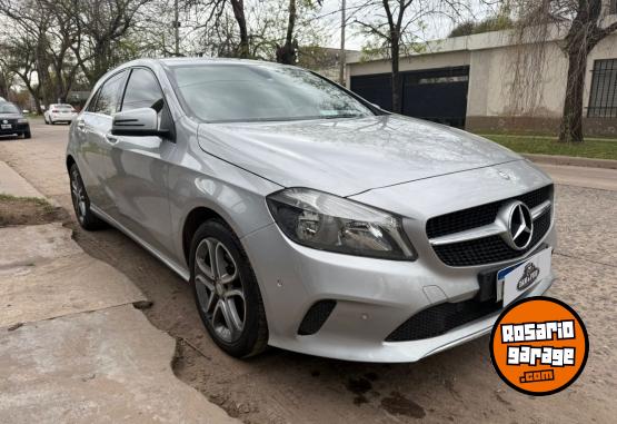 Autos - Mercedes Benz A200 2017 Nafta 80000Km - En Venta