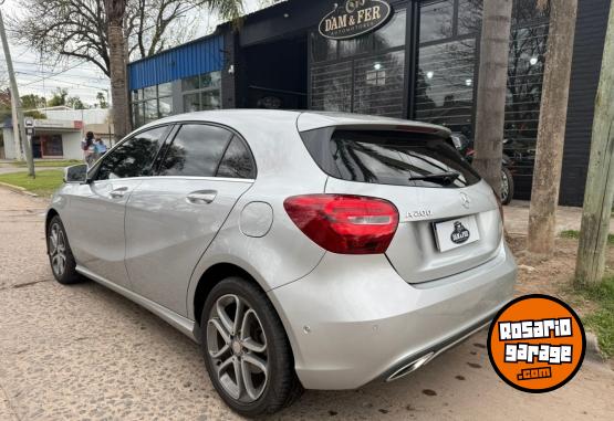 Autos - Mercedes Benz A200 2017 Nafta 80000Km - En Venta